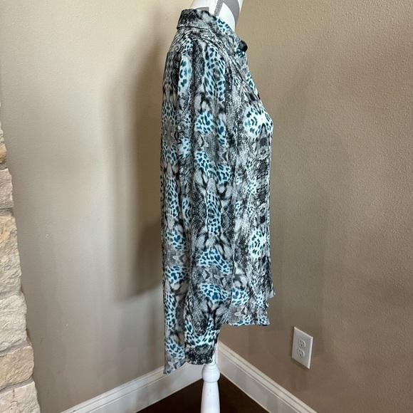 Two by Vince Camuto sheer animal print blouse - Picture 2 of 5